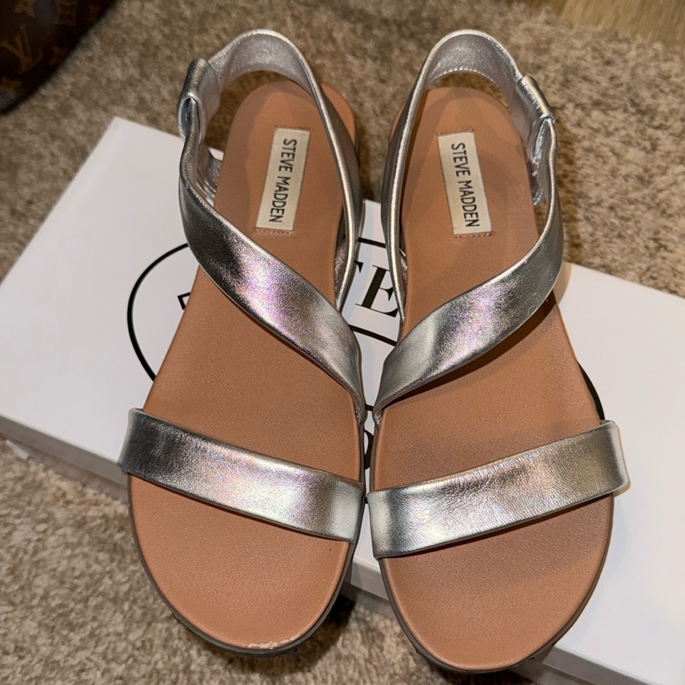 Steve Madden “Dessie” Silver Sandals